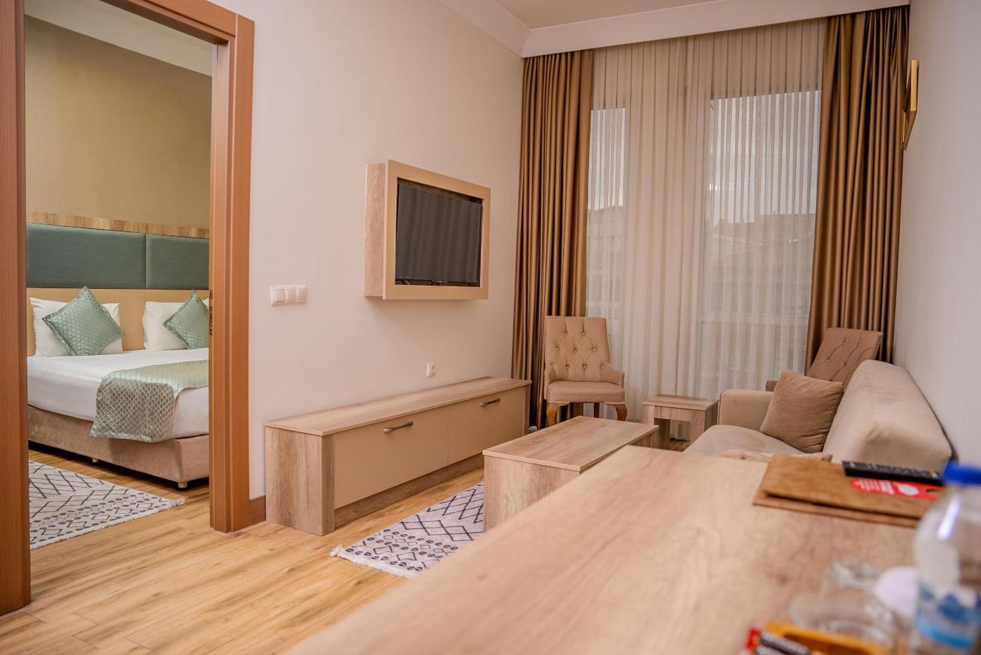 Mari Suites Hotel Istanbul Exterior photo