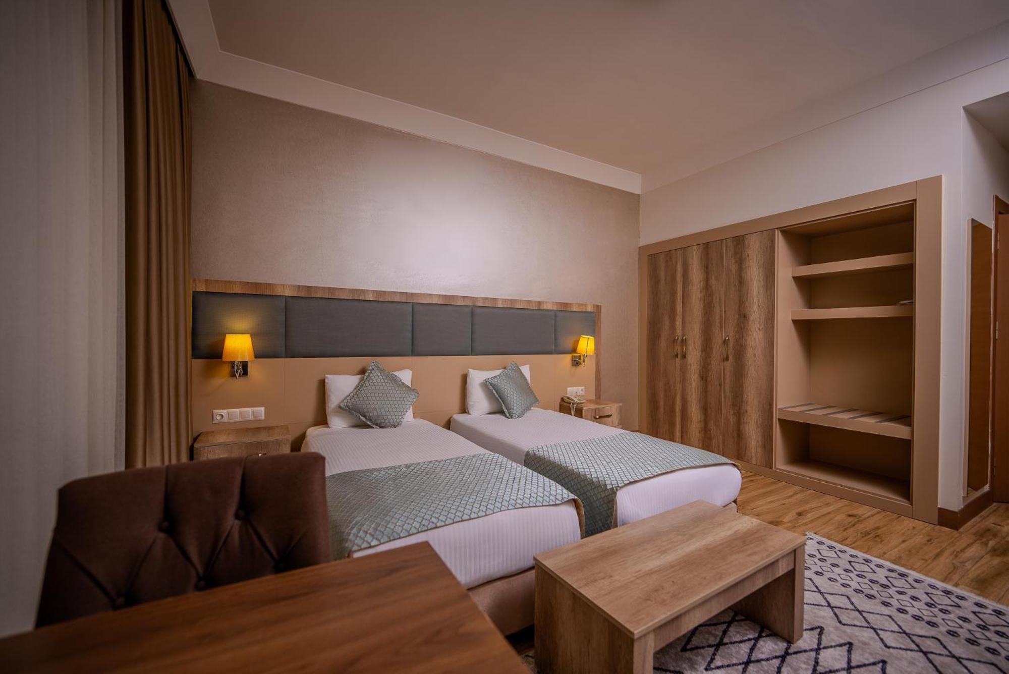 Mari Suites Hotel Istanbul Exterior photo
